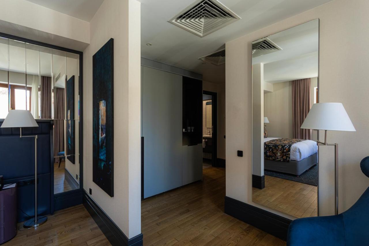 Puris Moedani Boutique Hotel Tbilissi Extérieur photo
