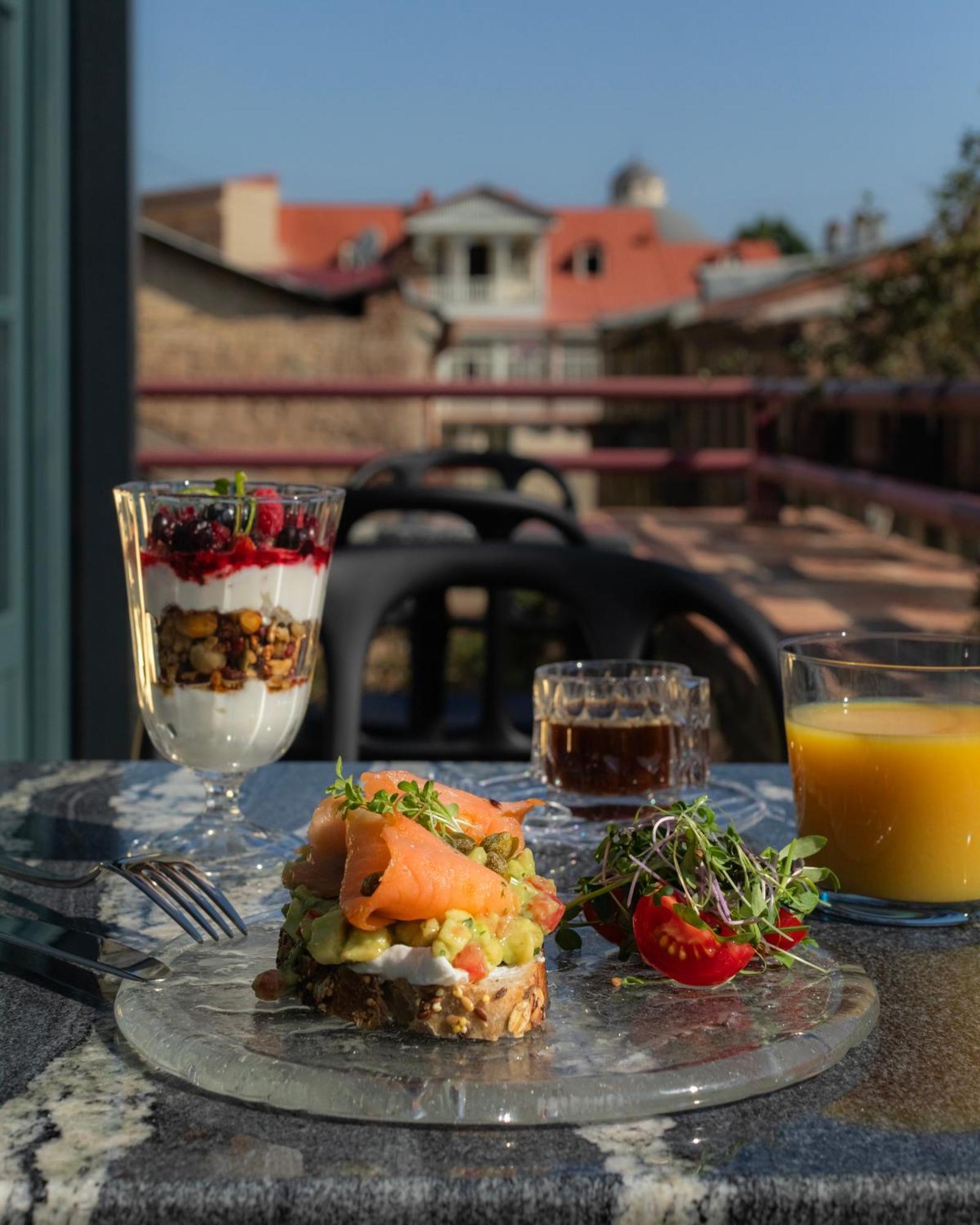 Puris Moedani Boutique Hotel Tbilissi Extérieur photo